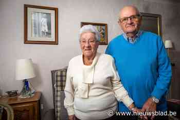 Huwelijkstent Rik en Asella staat al 75 jaar overeind: “Kamperen doen we nog steeds”