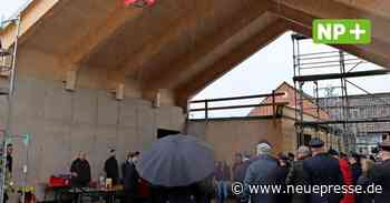 Hemmingen: Feuerwehr Harkenbleck feiert Richtfest für neues Gerätehaus - Neue Presse