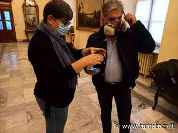 Cuneo: i controlli del green pass ai consiglieri. Beppe Lauria arriva "mascherato" - TargatoCn.it