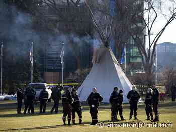 Alberta Sheriffs make 11 arrests, turn two people over to police following take down of protest camp on legislature grounds
