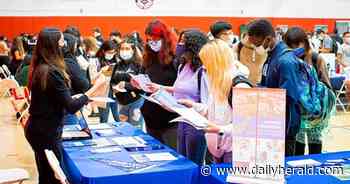 East Aurora High hosts College and Career Readiness Fair - Chicago Daily Herald
