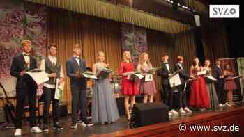 Jugendweihe in Parchim und Lübz: Ein neuer Lebensabschnitt für 62 Mädchen und Jungen | svz.de - svz – Schweriner Volkszeitung