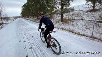 Conquering the cold: Eight tips to keep riding outdoors in cold weather - VeloNews