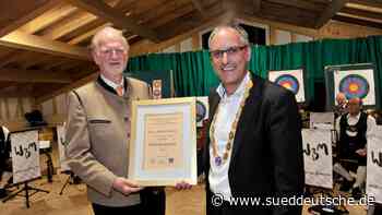 Viel Ehr' für den Bär - Süddeutsche Zeitung