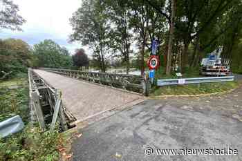 Bailybrug over kanaal in Bocholt afgesloten voor herstelling na ongeval