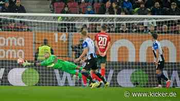 Laursen trifft volley: Bielefeld sichert einen Punkt in Augsburg - kicker