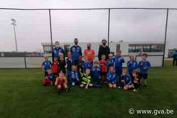 Gratis vrijdagavondtrainingen op KFC Nijlen zijn groot succes - Gazet van Antwerpen