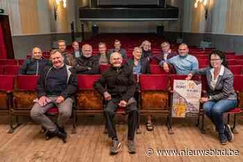 90-jarige ereburger kon nog niet echt genieten van zijn titel, daarom zetten dorpsgenoten hem extra in de kijker: “Ik ben benieuwd”
