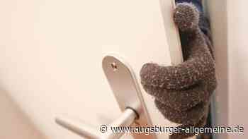 Polizei bittet um Hinweise: Unbekannter Täter bricht in eine Wohnung ein