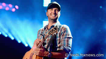 Luke Bryan helps Tennessee mom left stranded after her tire blows
