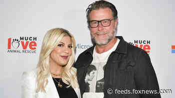 Tori Spelling dodges question about split from Dean McDermott