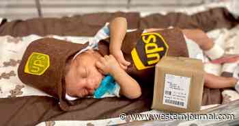 NICU Nurses Go the Extra Mile, Dress Babies in Adorable Costumes for Halloween