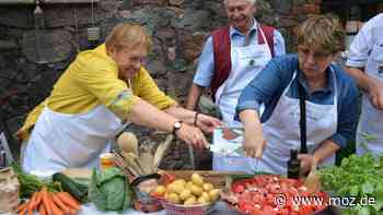 Essen und Trinken: Wie in Döbberin Rezepte getauscht und getestet werden - moz.de