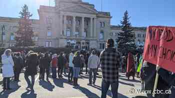 'Unfortunate circumstance' as anti-vaccination mandate protest cancels outdoor throne speech ceremonies