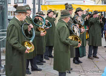 Jäger zu Gast auf Neu-Ulmer Wochenmarkt