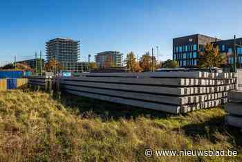 Bouw trambaan op ‘palen’ op Linkeroever legt verbinding tussen beide oevers drie dagen stil