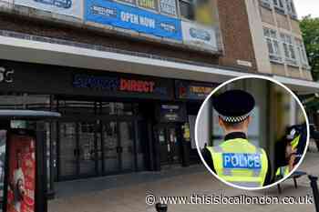 Sports Direct Woolwich: Arrest following attempted burglary