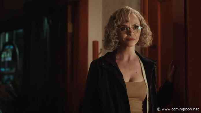 Yellowjackets Trailer: Christina Ricci, Juliette Lewis & More Lead Showtime Survival Horror Drama