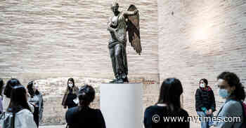 After Time of ‘Real Terror,’ City’s Resilience Is Symbolized in Statue