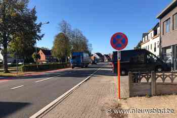 Parkeren verboden op berm in Gebroeders de Winterstraat