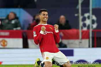 Ronaldo schiet raak, naast het veld, en verwelkomt tweeling