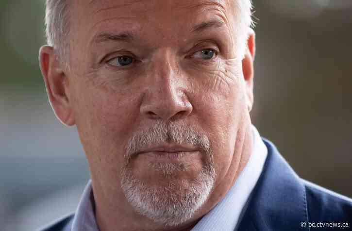 B.C. premier has growth in throat, undergoing surgery this week
