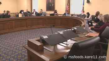 Frontline workers pay panel deadlocked on bonuses