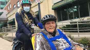Seniors joining global passenger cycling movement get back to 'that playful stage'