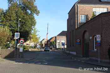 Al vanaf 8 november éénrichtingsverkeer in de Bloemenstraat (Wellen) - Het Belang van Limburg Mobile - Het Belang van Limburg