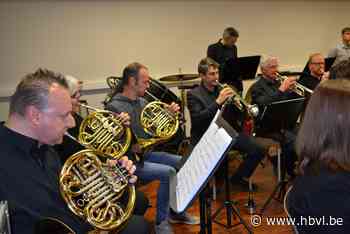 Geslaagd wederoptreden Kluchtige Vrienden (Wellen) - Het Belang van Limburg Mobile - Het Belang van Limburg