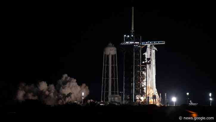 SpaceX fires up Falcon 9 rocket for Crew-3 Halloween astronaut launch - Space.com