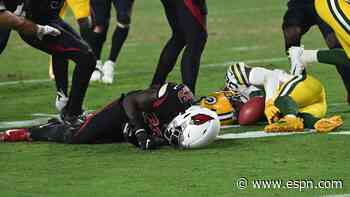 Cards' Ward, Packers' Hill carted off after collision