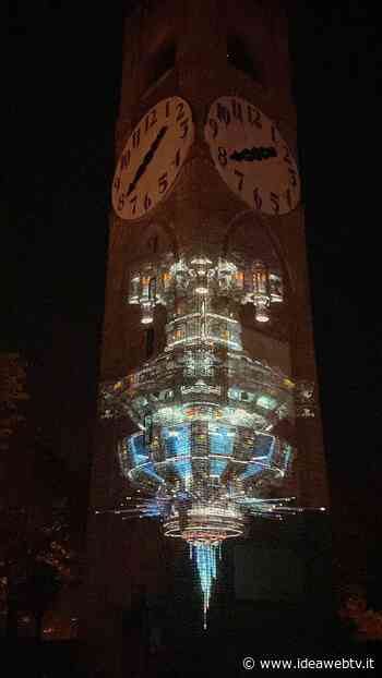 Cuneo Provincia Futura accende la Torre del Belvedere di Mondovì (FOTO e VIDEO) - www.ideawebtv.it - Quotidiano on line della provincia di Cuneo - IdeaWebTv