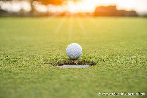 Sun Express: Golfturnier für Touristiker