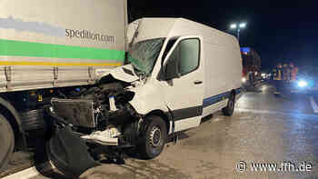 A7 bei Bad Hersfeld: Sprinter kracht in LKW - HIT RADIO FFH