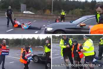 Insulate Britain M25: Protesters storm towards traffic