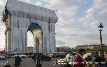 Verhüllung des Triumphbogens in Paris: Firma aus Memmingen wirkte mit - Allgäuer Zeitung
