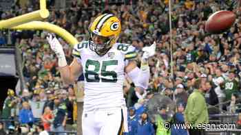 Packers TE Tonyan tore ACL during Cards upset
