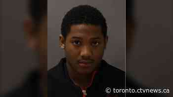 17-year-old sought in connection with shooting that left Toronto cab driver dead