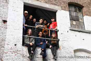 Jong kunstenaarscollectief FAAR neemt intrek in brouwerij De Ridder