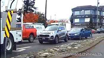 Comox Valley RCMP seek driver of car with Nova Scotia plates who swung axe at cars - CTV News VI