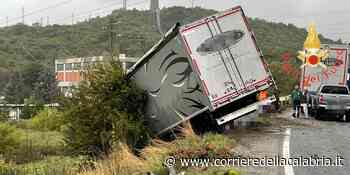 Crotone, indagato il conducente dell'autocarro coinvolto nell'incidente mortale sulla 107 - Corriere della Calabria
