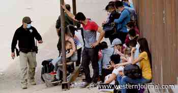 Migrants Complain About the Disorganization and Inhumane Treatment of Biden's Immigration System