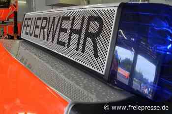 Feuer in unbewohntem Mehrfamilienhaus: Polizei geht von Brandstiftung aus - Freie Presse