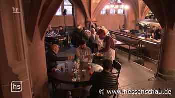 Essen für Hilfsbedürftige – mit Impfangebot - Video: | hessenschau.de | TV-Sendung - hessenschau.de