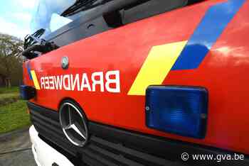 Vrachtwagen met zand gekanteld op A12 (Puurs-Sint-Amands) - Gazet van Antwerpen Mobile - Gazet van Antwerpen