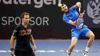 Jamie Murray & Bruno Soares Battle Into St. Petersburg Semi-finals - ATP Tour