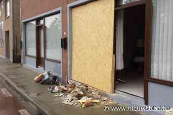 Auto rijdt huis binnen in Halen