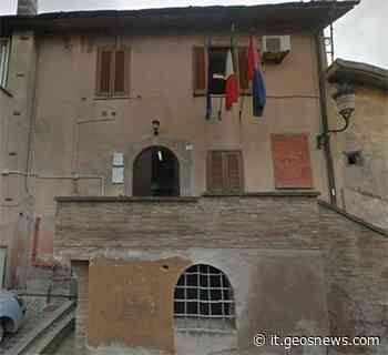 Un dipendente comunale di Ardea salva una donna ed il suo cane dall'incendio della loro casa. Il Comune lo ringrazia. - GeosNews