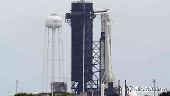 SpaceX delays NASA astronaut flight to ISS due to rough wind, waves